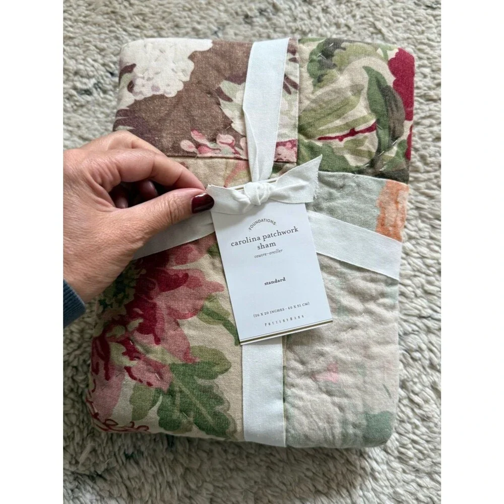 Pottery Barn Carolina Floral Patchwork Reversible Cotton Standard 26 X 20 Sham N